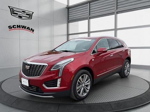 Used 2025 Cadillac XT5 Premium Luxury w/ Technology Package AWD/4WD image 8