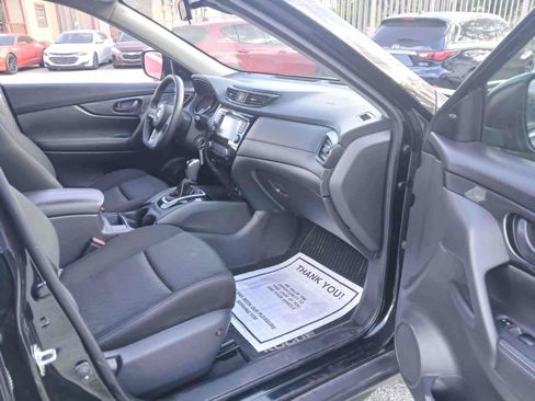 Used 2020 Nissan Rogue S image 10