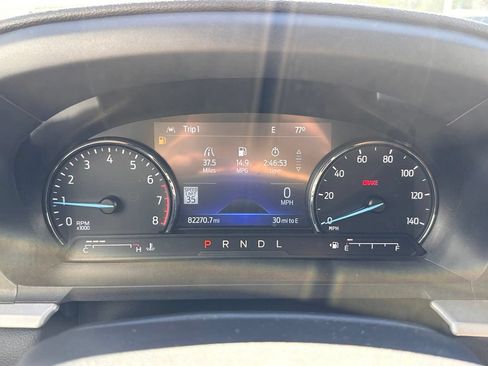 Certified 2022 Ford Explorer XLT w/ Equipment Group 202A AWD/4WD image 30