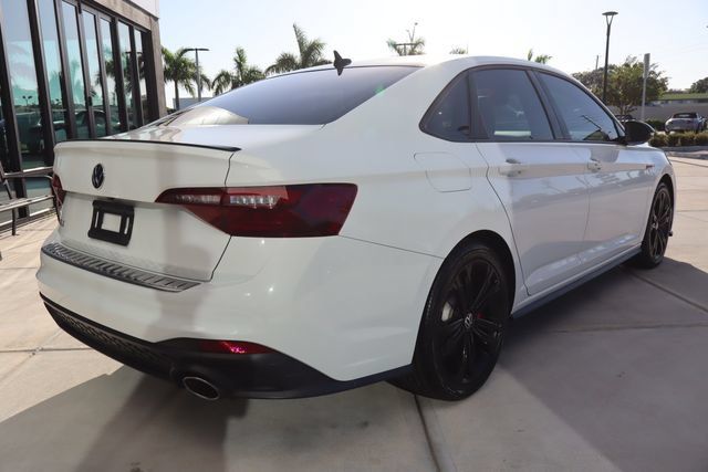 Used 2022 Volkswagen Jetta GLI Autobahn w/ GLI Black Package FWD image 3