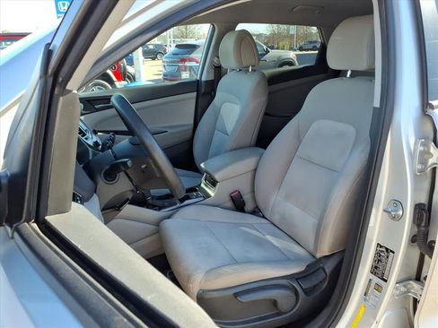 Used 2016 Hyundai Tucson SE image 4
