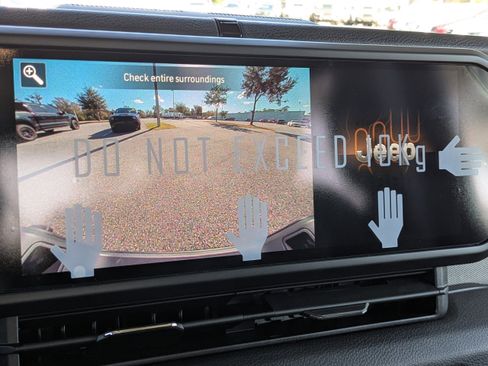 New 2026 Jeep Gladiator Sport image 19