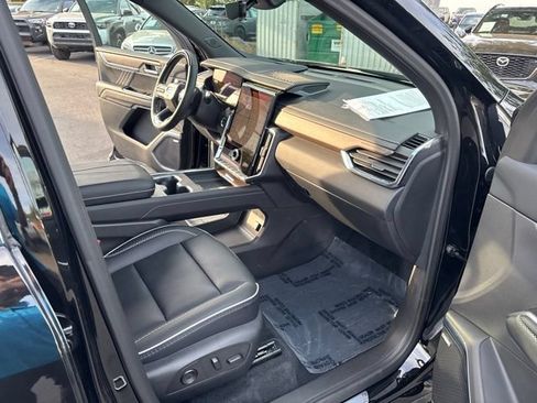 Used 2026 GMC Acadia Denali w/ Super Cruise Package AWD/4WD image 37