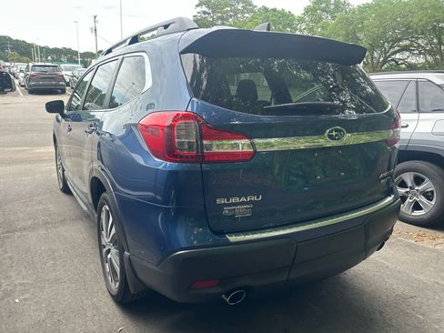 Used 2022 Subaru Ascent Limited w/ Technology Package AWD/4WD image 5