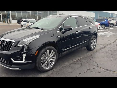 Used 2023 Cadillac XT5 Premium Luxury w/ LPO, Floor Liner Package image 4