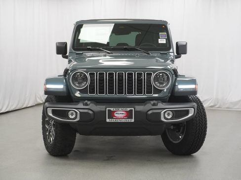 New 2026 Jeep Wrangler Unlimited Sahara AWD/4WD image 7