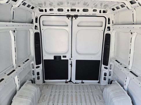 Used 2026 RAM ProMaster 2500 w/ Convenience Group FWD image 16