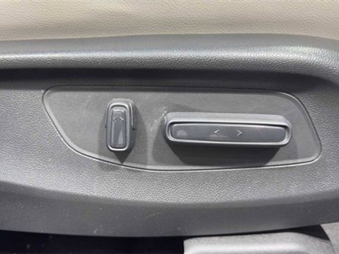 Used 2025 Honda CR-V EX-L image 13