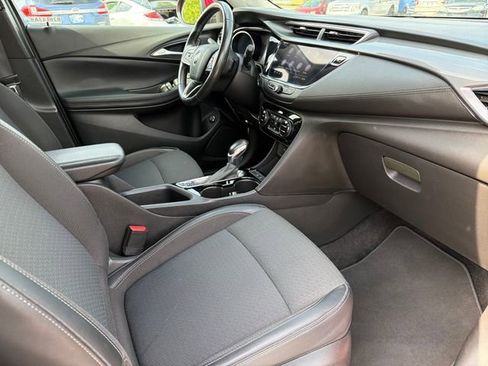 Used 2021 Buick Encore GX Select w/ Sport Touring Package FWD image 22