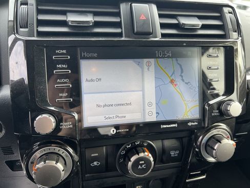 Used 2024 Toyota 4Runner TRD Off-Road Premium image 23