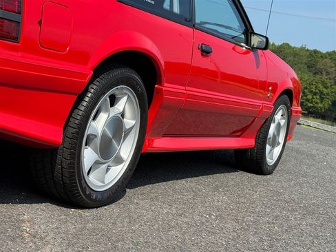 Used 1993 Ford Mustang Cobra image 29