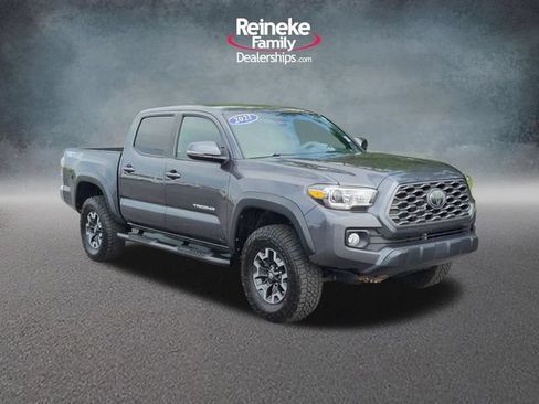 Used 2021 Toyota Tacoma TRD Off-Road AWD/4WD image 3