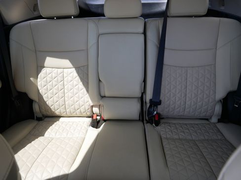 Used 2024 Nissan Murano Platinum w/ Cargo Package image 13