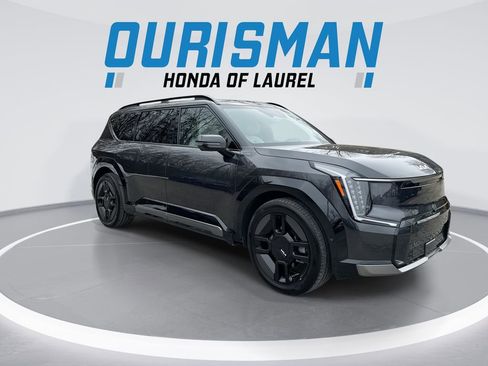 Used 2024 Kia EV9 GT-Line image 2