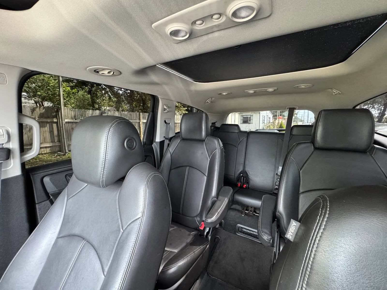 Used 2017 Chevrolet Traverse LT FWD image 38
