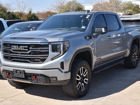 Used 2024 GMC Sierra 1500 AT4 w/ Technology Package image 1