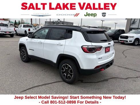 New 2026 Jeep Compass Trailhawk image 3