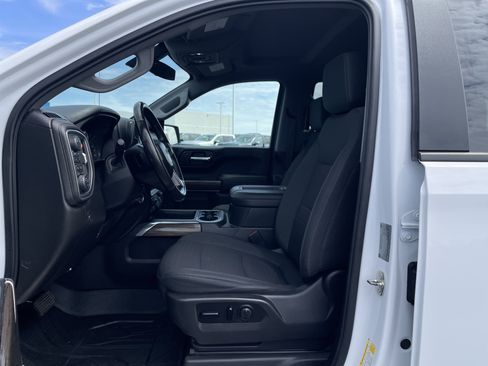 Used 2019 Chevrolet Silverado 1500 RST AWD/4WD image 16