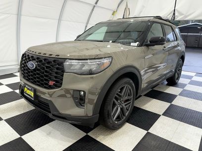 New 2026 Ford Explorer ST w/ Sun And Sound Package