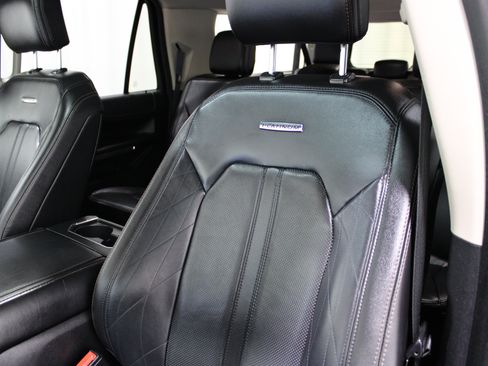 Used 2018 Ford Expedition Max Platinum AWD/4WD image 5