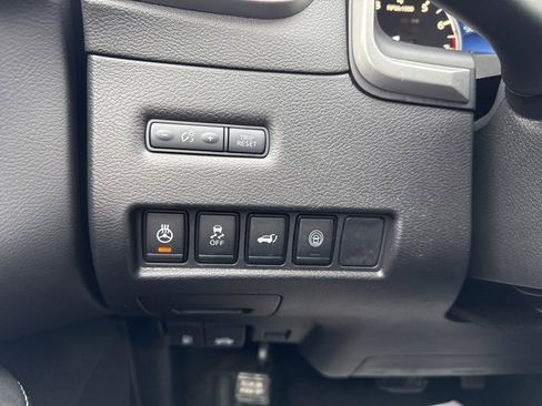 Used 2024 Nissan Murano SV image 19