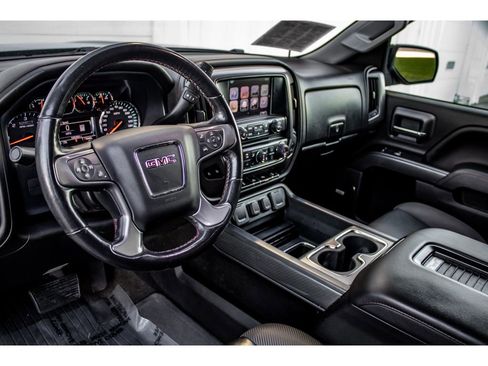 Used 2018 GMC Sierra 1500 SLT image 17