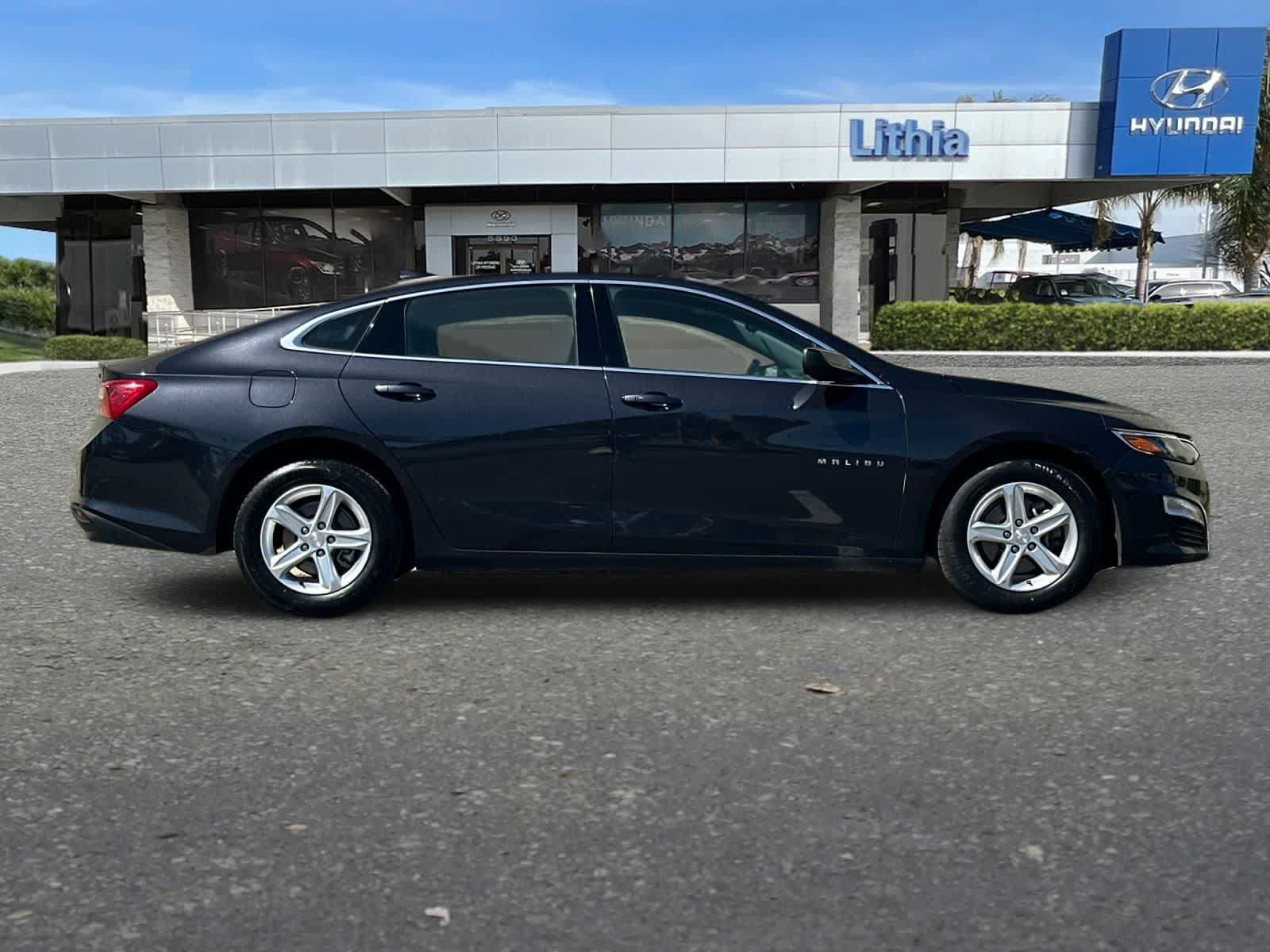 Used 2023 Chevrolet Malibu LT FWD image 9