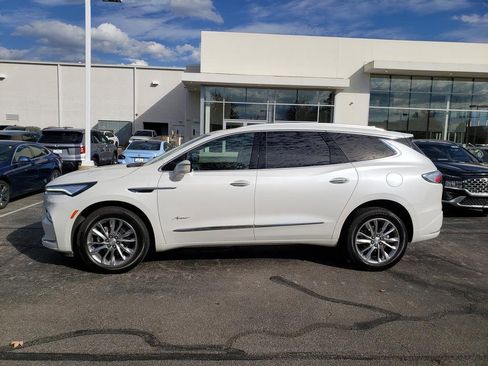 Used 2022 Buick Enclave Avenir w/ Avenir Technology Package image 8