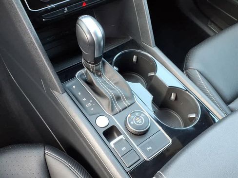 Used 2023 Volkswagen Atlas Cross Sport SE image 22