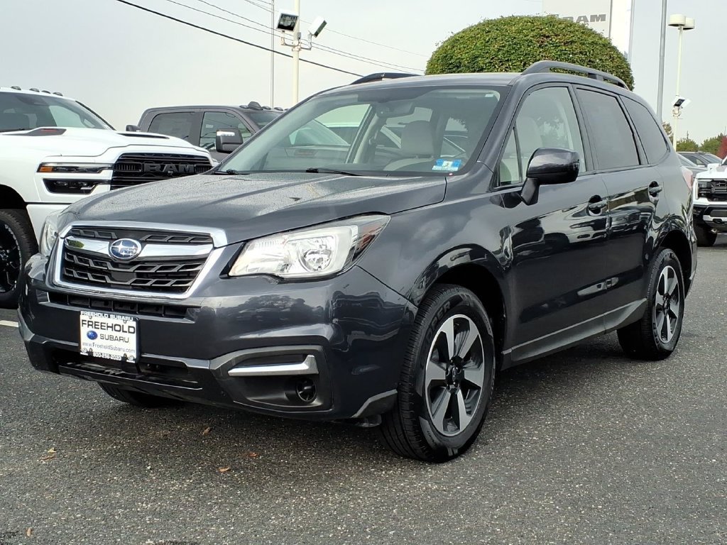 Used 2018 Subaru Forester 2.5i Premium w/ All-Weather Package AWD/4WD image 3