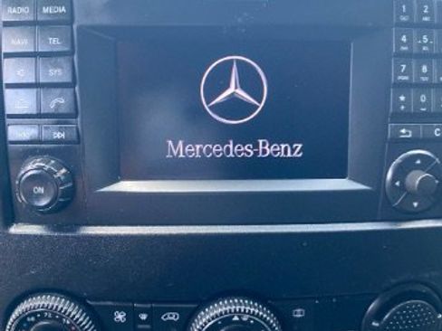 Used 2015 Mercedes-Benz Sprinter 3500 w/ Front Bench Seat Package image 23