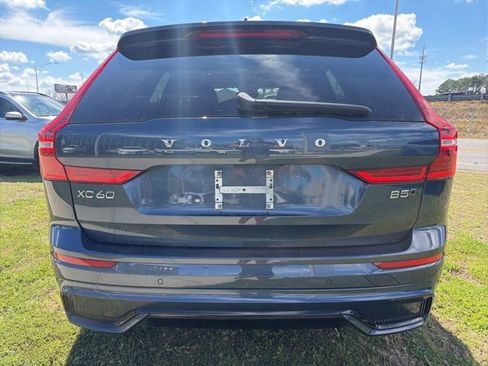 Used 2024 Volvo XC60 B5 Plus image 7
