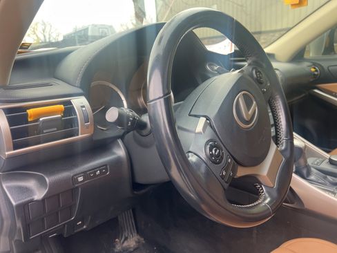 Used 2016 Lexus IS 200t image 11