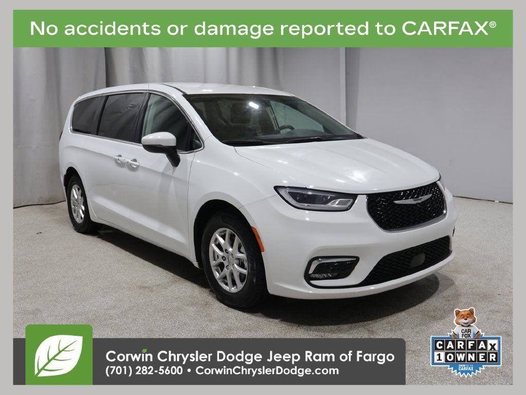 Used 2023 Chrysler Pacifica Touring-L FWD 360° Tour