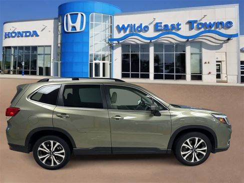 Used 2020 Subaru Forester Limited image 9