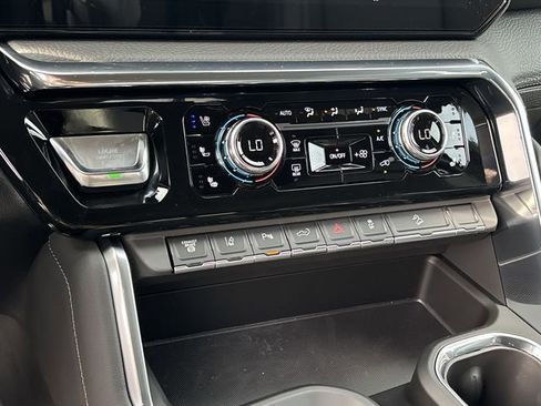 New 2026 GMC Sierra 3500 Denali w/ Technology Package image 32