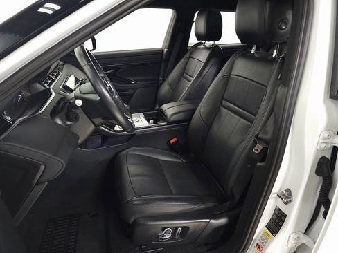Used 2023 Land Rover Range Rover Evoque SE image 18