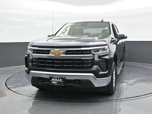 Used 2023 Chevrolet Silverado 1500 LT AWD/4WD image 2