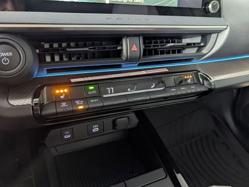 New 2026 Toyota Prius XLE image 12