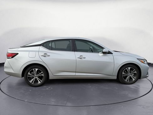 Used 2023 Nissan Sentra SV image 6