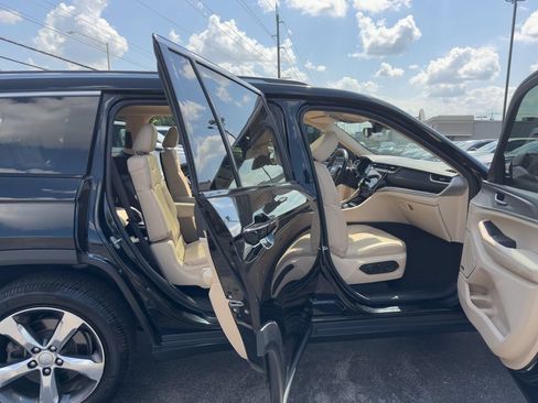 Used 2021 Jeep Grand Cherokee L Limited w/ Trailer Tow Group (B) AWD/4WD image 10