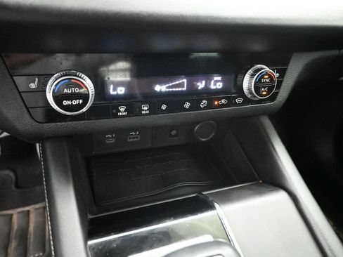 Used 2022 Mitsubishi Outlander SE AWD/4WD image 19