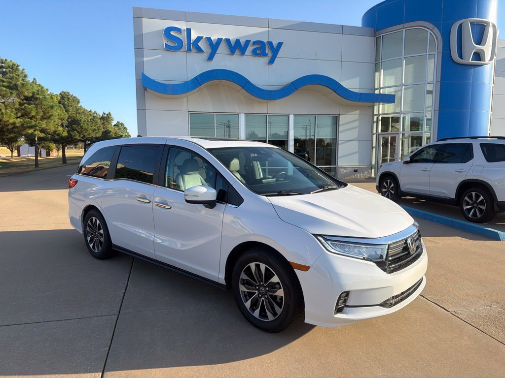 Certified 2024 Honda Odyssey EX-L image 1