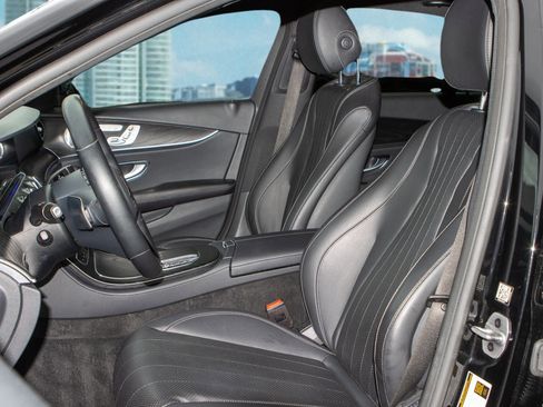 Used 2022 Mercedes-Benz E 350 Sedan image 16