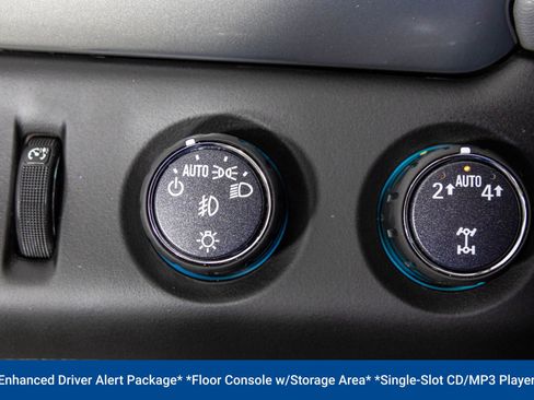 Used 2020 Chevrolet Suburban LT image 17