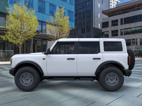 New 2025 Ford Bronco Badlands w/ Sasquatch Package image 3