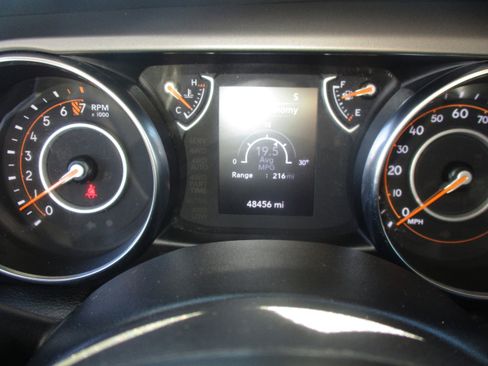 Used 2022 Jeep Wrangler Unlimited Sport image 17