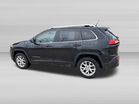 Used 2014 Jeep Cherokee Latitude w/ Comfort/Convenience Group AWD/4WD image 8