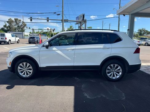 Used 2019 Volkswagen Tiguan SE w/ Panoramic Sunroof Package image 4