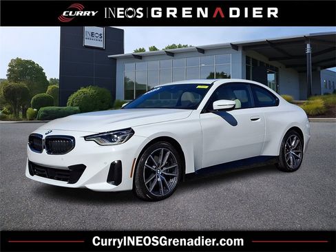 Used 2023 BMW 230i xDrive Coupe w/ Premium Package image 1